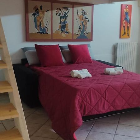 Apartamento Casa Graziella Bríndisi Exterior foto